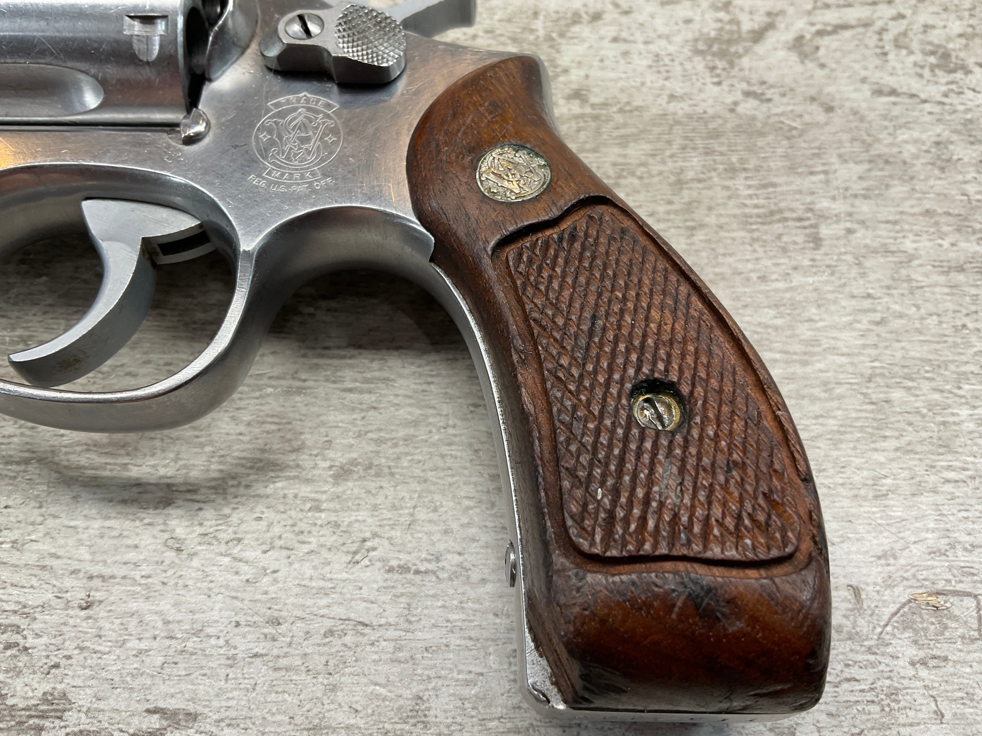 SMITH & WESSON S&W MODEL 64-2 .38 SPECIAL REVOLVER