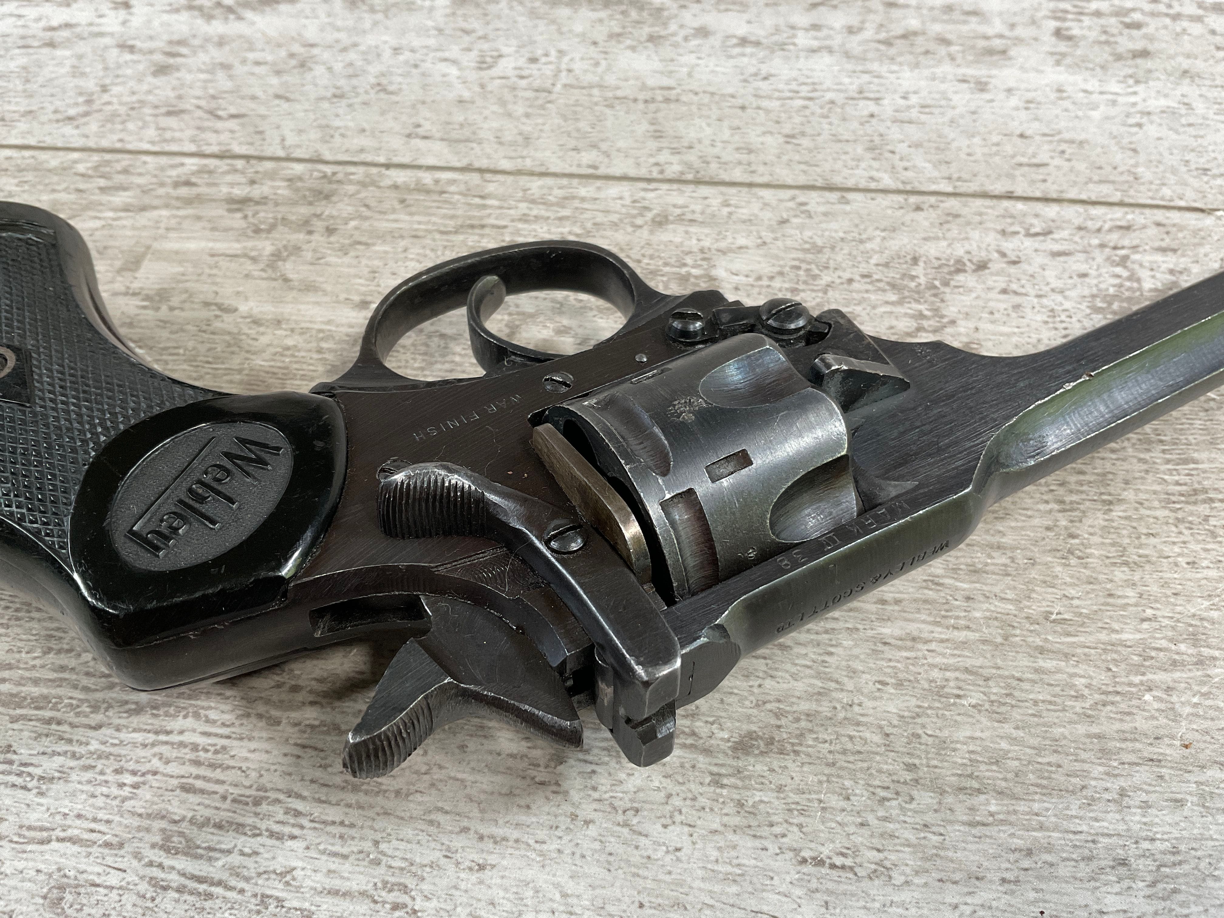 ワッキーウォルナット WEBLEY MARK IV .38/200 DA 