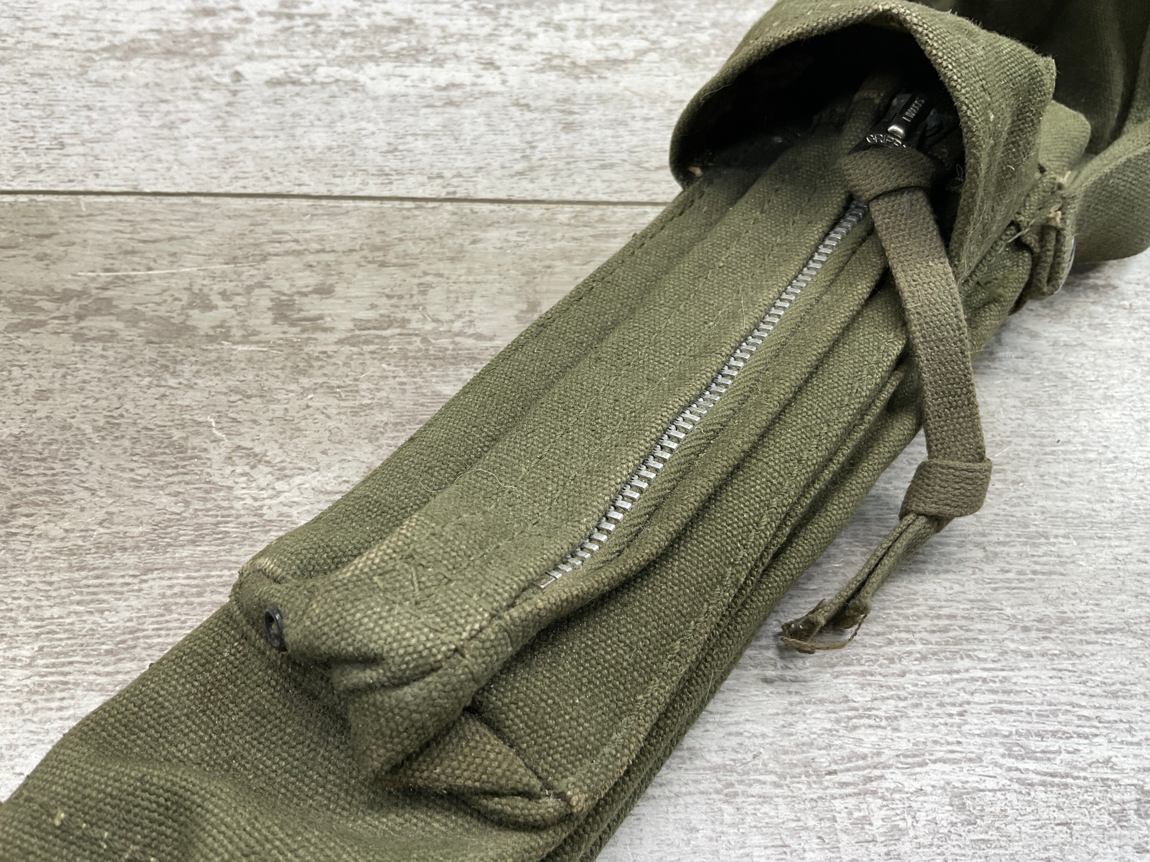 VIETNAM WAR M16 USGI XM3 BIPOD W/CANVAS CASE #4-01009-PB